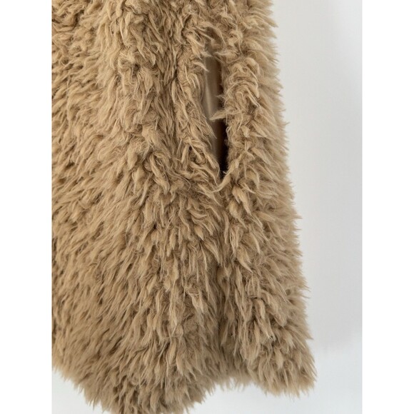 Me Jane Womens Faux Fur Shaggy Vest Sz L Tan Open Front Outerwear 60’s Cher Boho - Picture 3 of 8